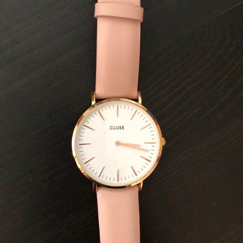 Blush cluse wrist watch - needs battery